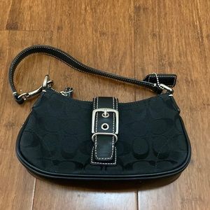 COACH SMALL HANDBAG